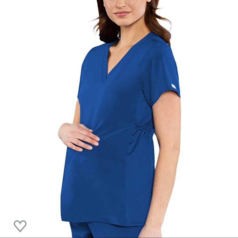 Maternity scrubs set